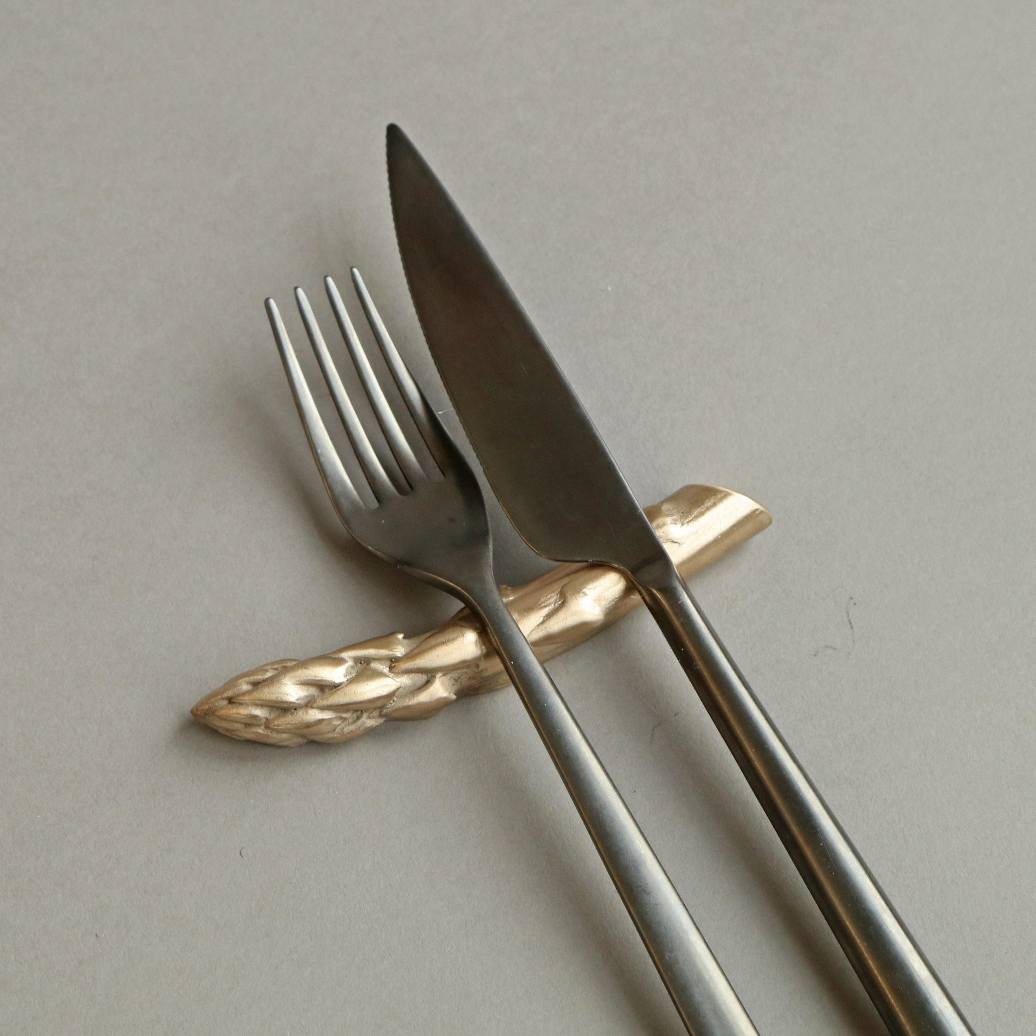 Metal Asparagus Flatware Rest