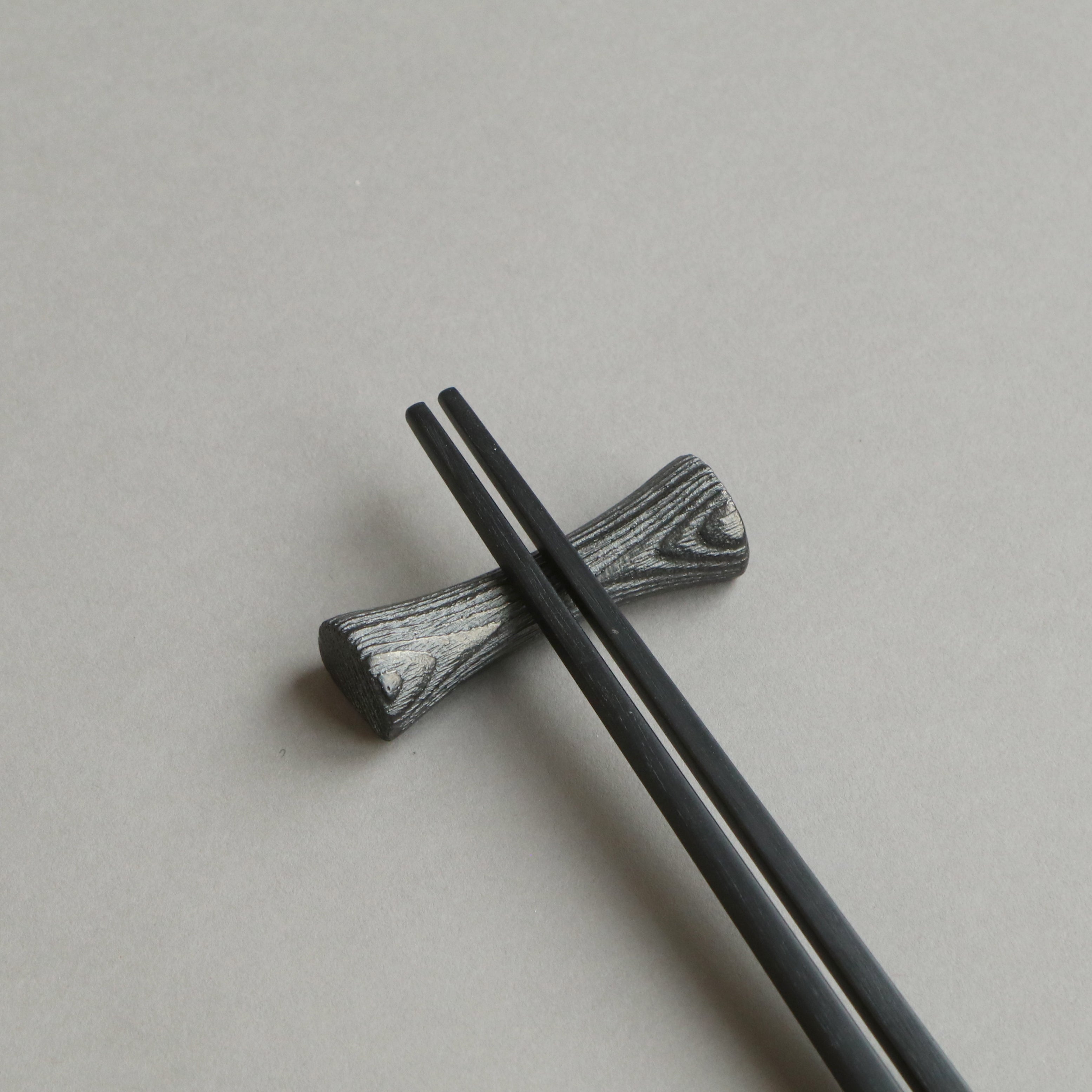Driftwood Metal Chopstick Rest