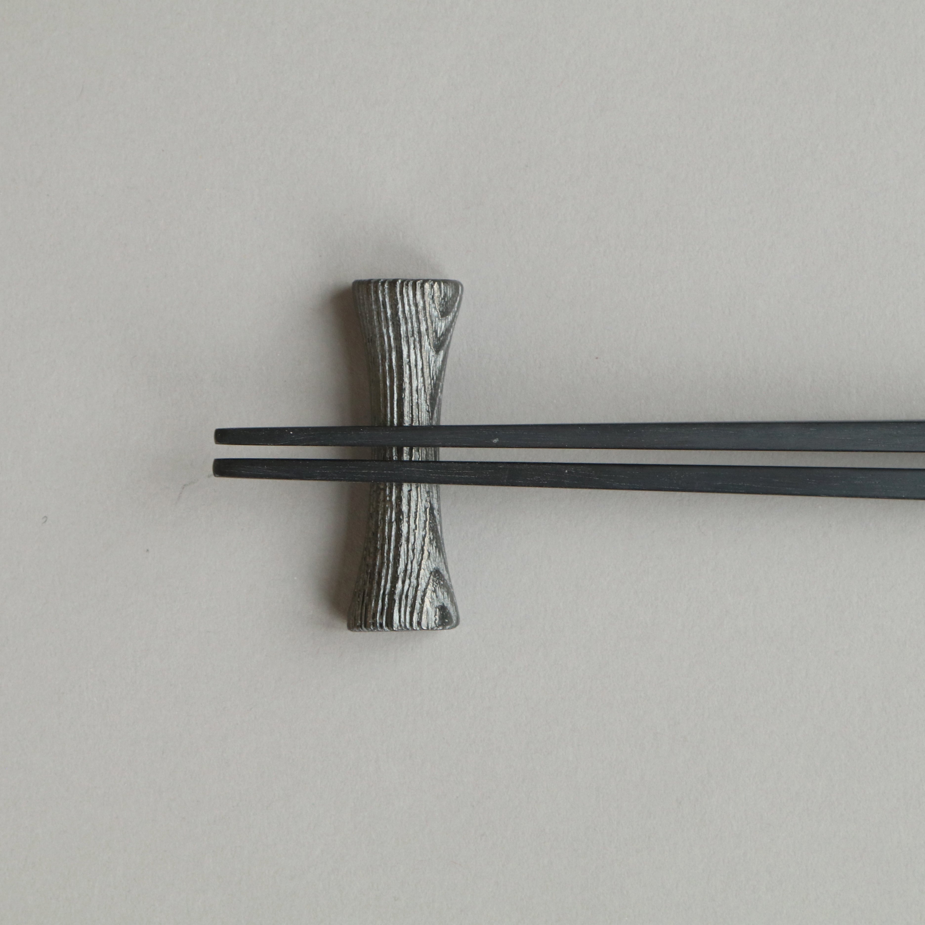Driftwood Metal Chopstick Rest