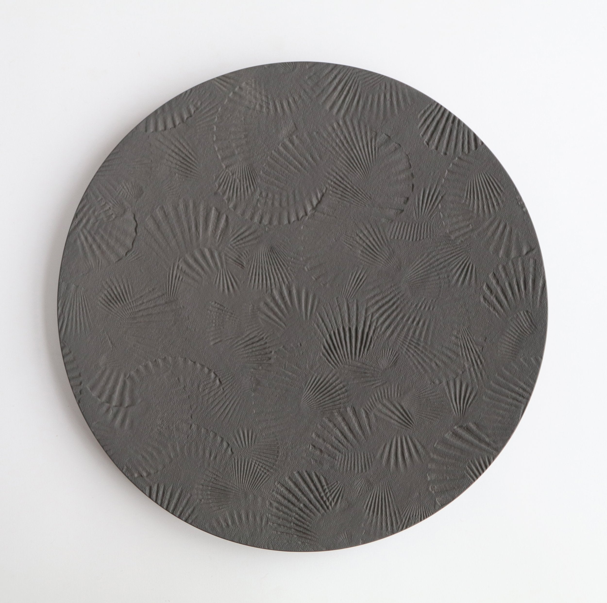 round black metal serving tray